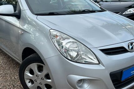 Hyundai i20 127.541 km 3.990 &euro; Berlin 13089