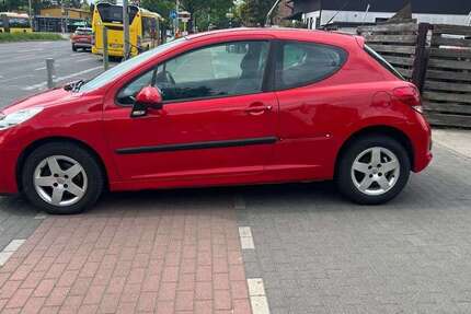 Peugeot 207 174.000 km 1.690 € Berlin 12349