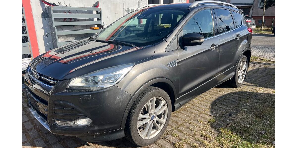 Ford Kuga 144.500 km 9.990 &euro; Berlin 12309