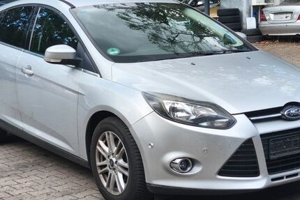 Ford Focus 215.751 km 3.999 &euro; Berlin 12349