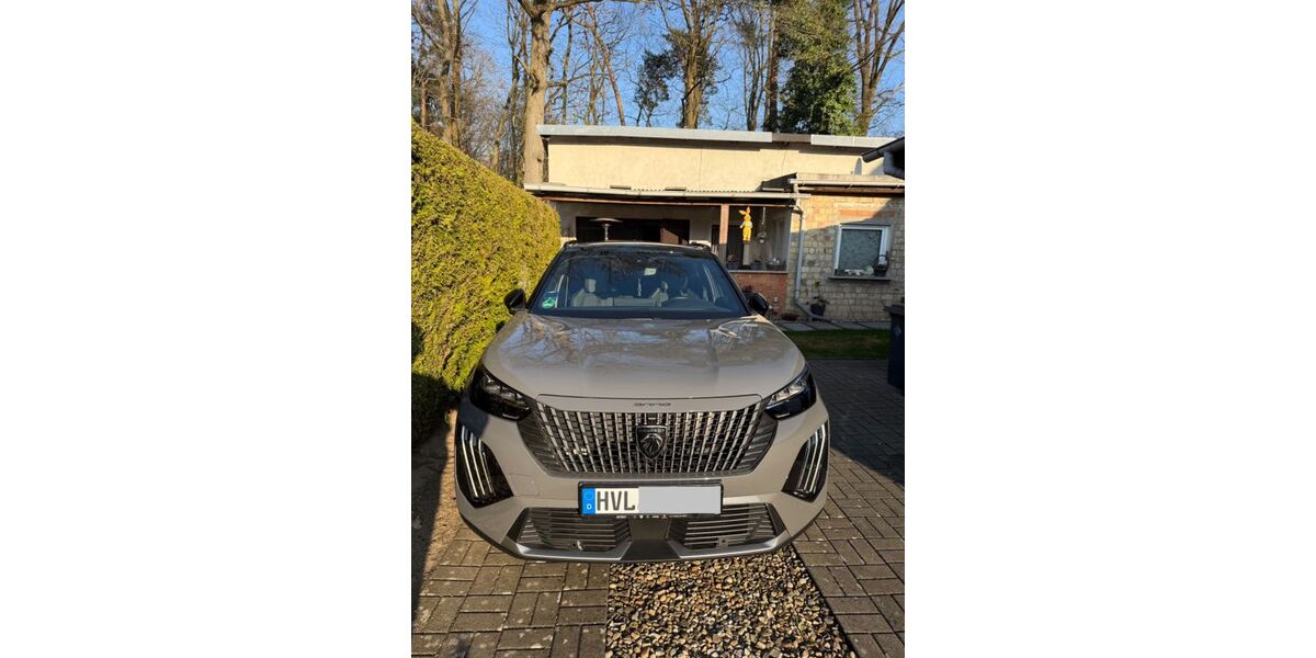 Peugeot 2008 9.995 km 22.250 &euro; Nauen 14641
