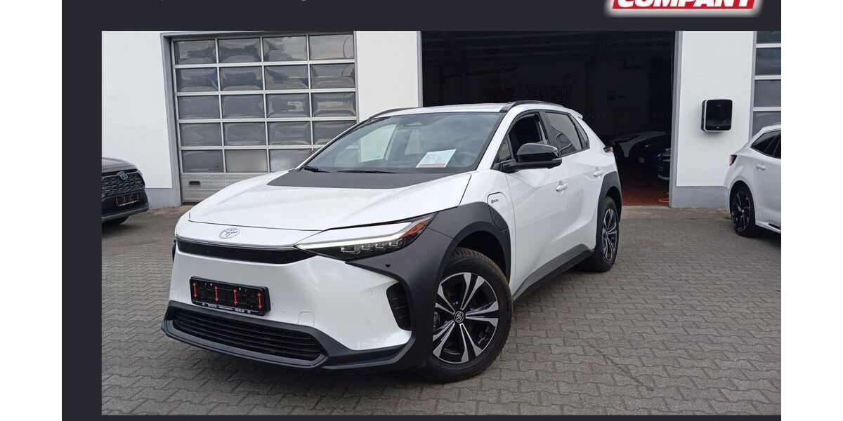 Toyota bZ4X 9.000 km 34.590 &euro; Berlin 13403