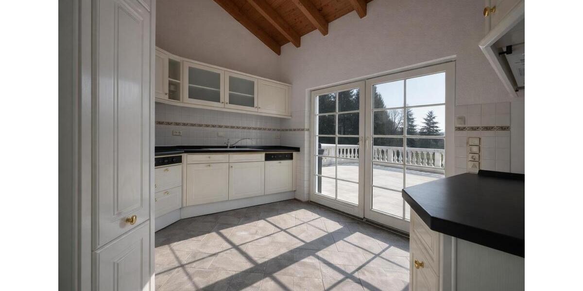 Etagenwohnung Großbeeren - 4 Zimmer, 155 m&sup2;, 2.190&euro; | Angebot:25980901