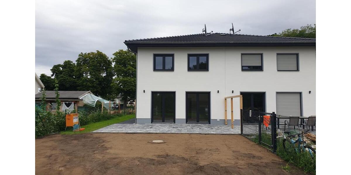 Doppelhaushälfte Kloster Lehnin - 4 Zimmer, 124 m&sup2;, 1.600&euro; | Angebot:25839602