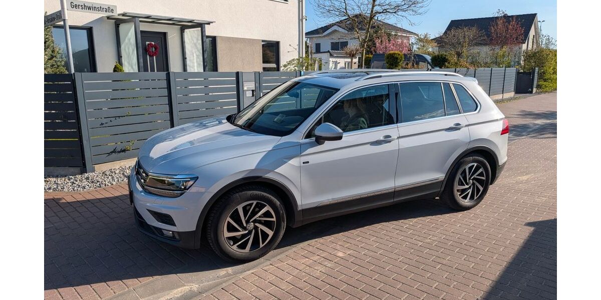 VW Tiguan 110.015 km 17.950 &euro; Blankenfelde-Mahlow 15831