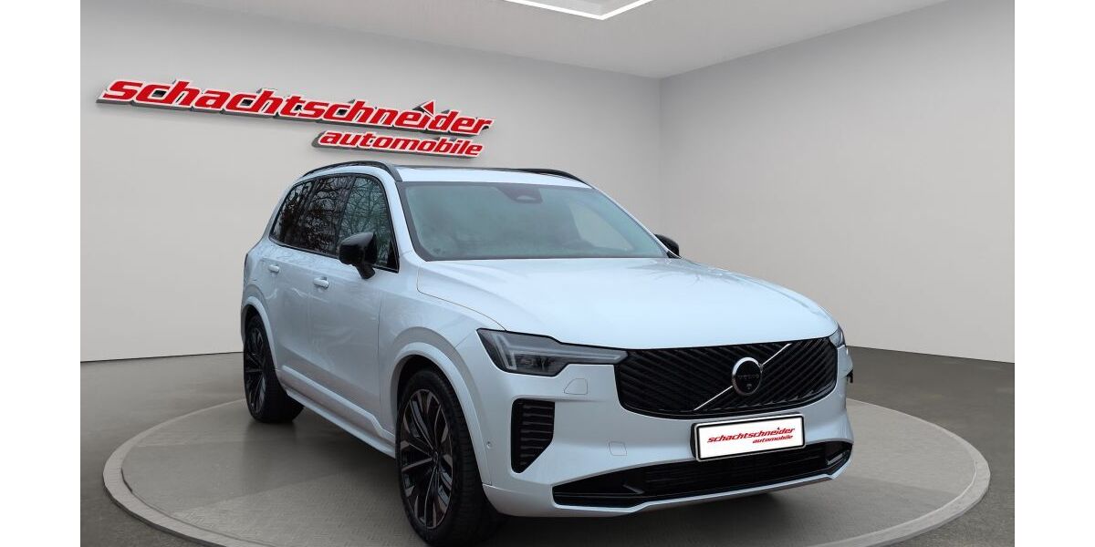Volvo XC90 13.158 km 77.890 &euro; Potsdam 14482