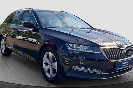 Skoda Superb 82.241 km 23.900 &euro; Berlin 12683