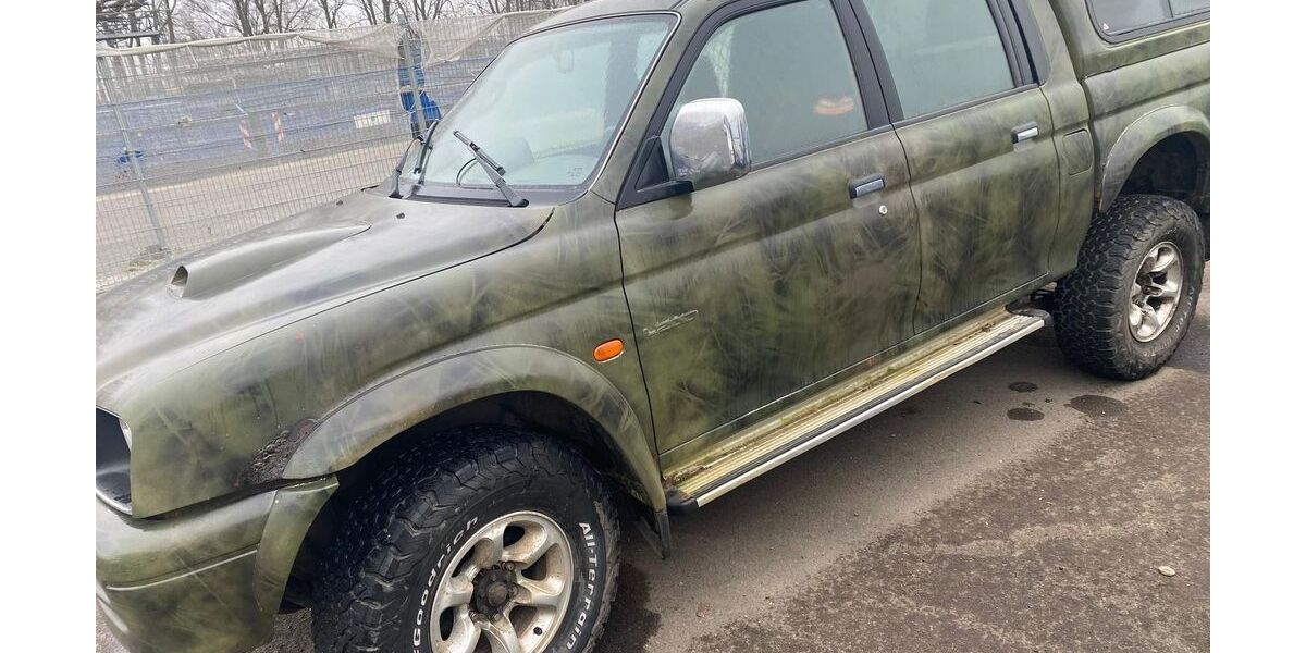 Mitsubishi L200 223.000 km 3.999 € berlin 13089