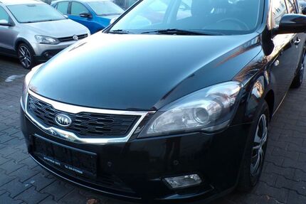 Kia ceed Sportswagon 134.000 km 4.490 &euro; Berlin 12347