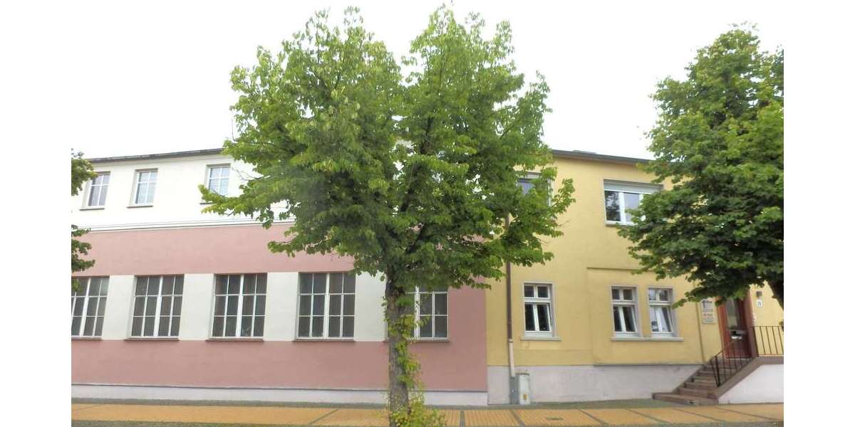 Einfamilienhaus Ketzin - 12 Zimmer, 250 m&sup2;, 495.000&euro; | Angebot:24479022
