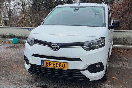 Toyota Proace City 97.600 km 14.900 &euro; Berlin 12277