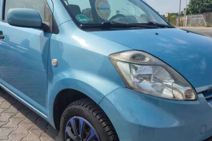 Daihatsu Sirion 51.000 km 3.499 &euro; Berlin 13597
