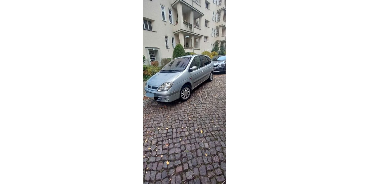 Renault Megane 177.000 km 1.700 € Berlin 10825