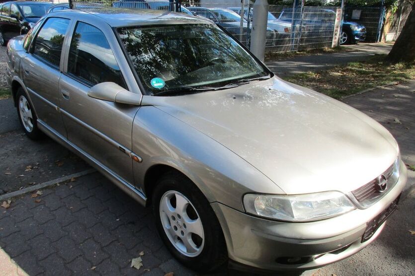 Opel Vectra 189.000 km 850 € Berlin 12357