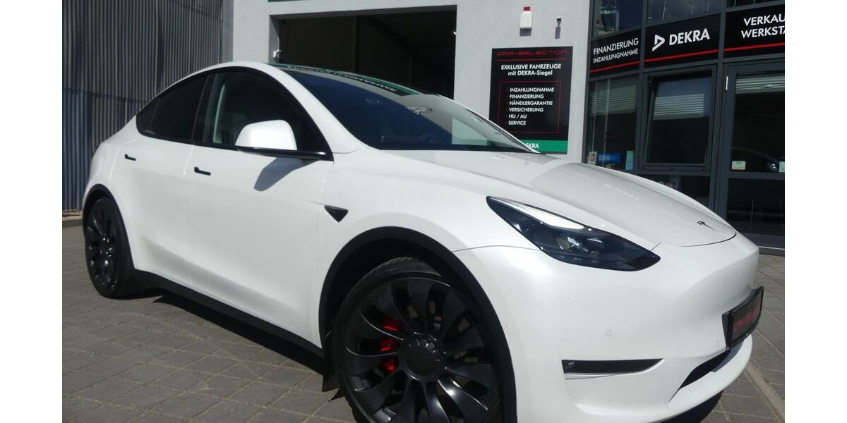 Tesla Model Y 47.848 km 38.800 &euro; Berlin 13156
