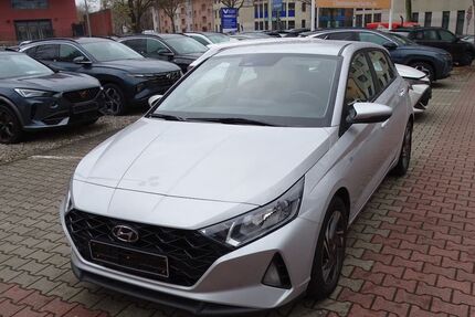 Hyundai i20 33.319 km 16.500 &euro; Berlin 12359