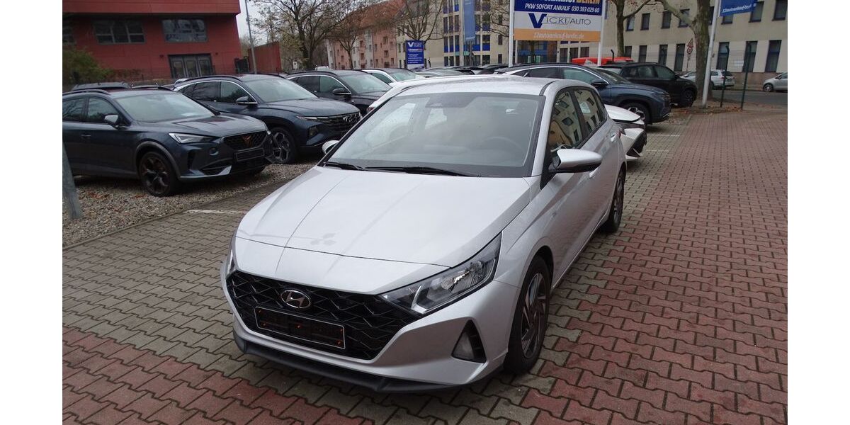 Hyundai i20 33.319 km 16.500 &euro; Berlin 12359