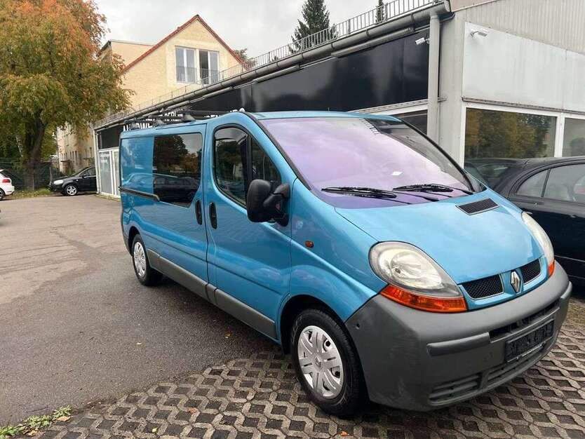 Renault Trafic 244.000 km 6.490 € Berlin 12439
