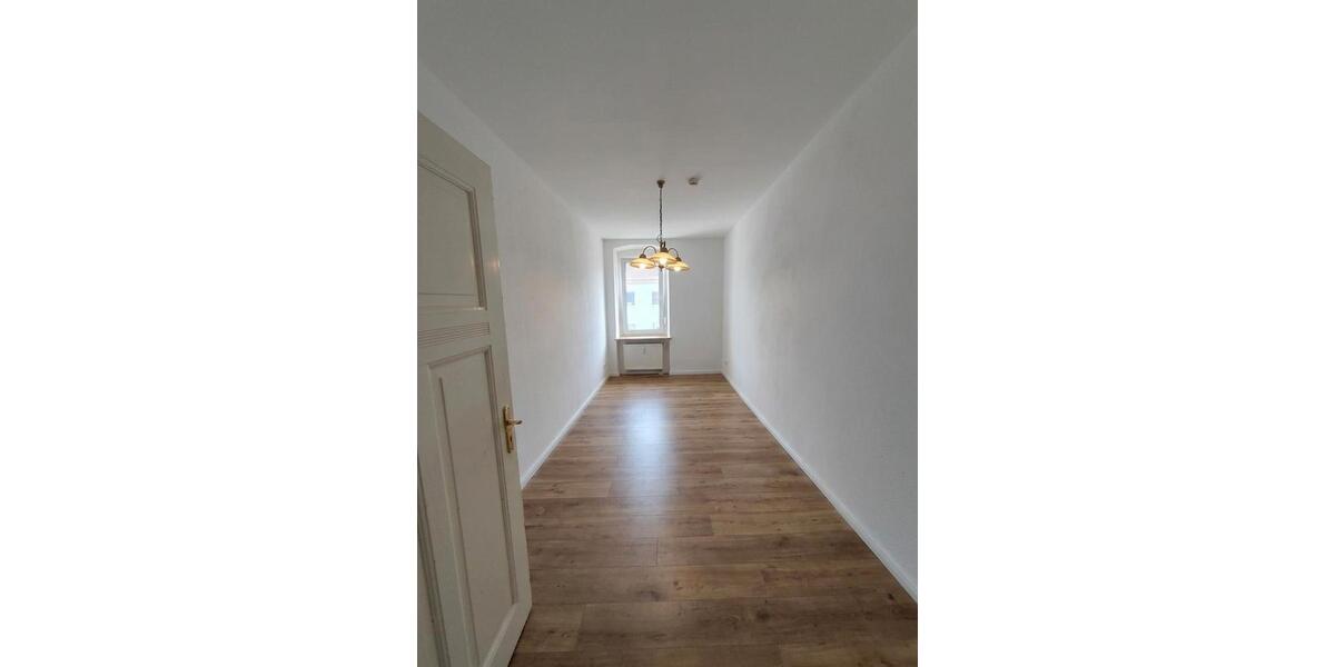 Etagenwohnung Potsdam Berliner Vorstadt - 5 Zimmer, 100 m&sup2;, 800&euro; | Angebot:26088387