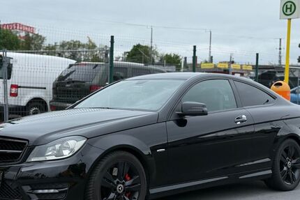 Mercedes-Benz C 250 227.000 km 8.499 &euro; Berlin 13597