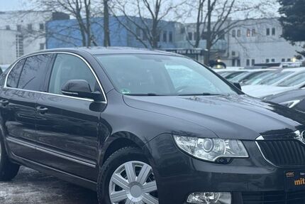 Skoda Superb 208.000 km 5.990 &euro; Berlin 13127