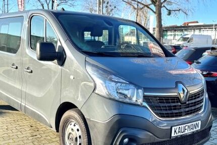 Renault Trafic 64.500 km 25.890 &euro; Berlin 12247