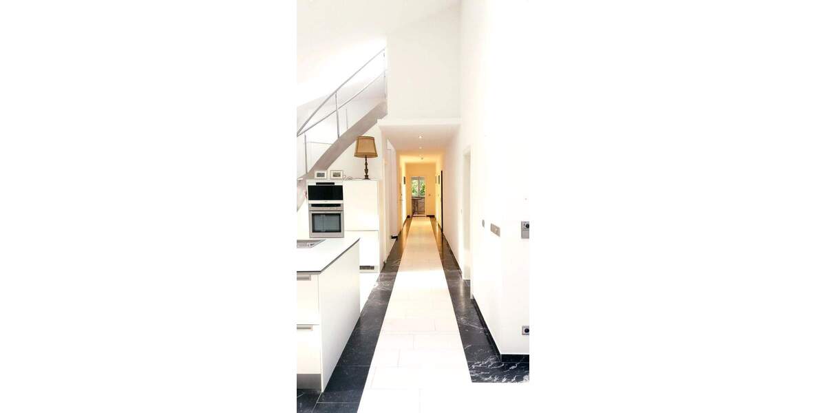 Etagenwohnung Potsdam Berliner Vorstadt - 5 Zimmer, 202 m&sup2;, 3.500&euro; | Angebot:25097289