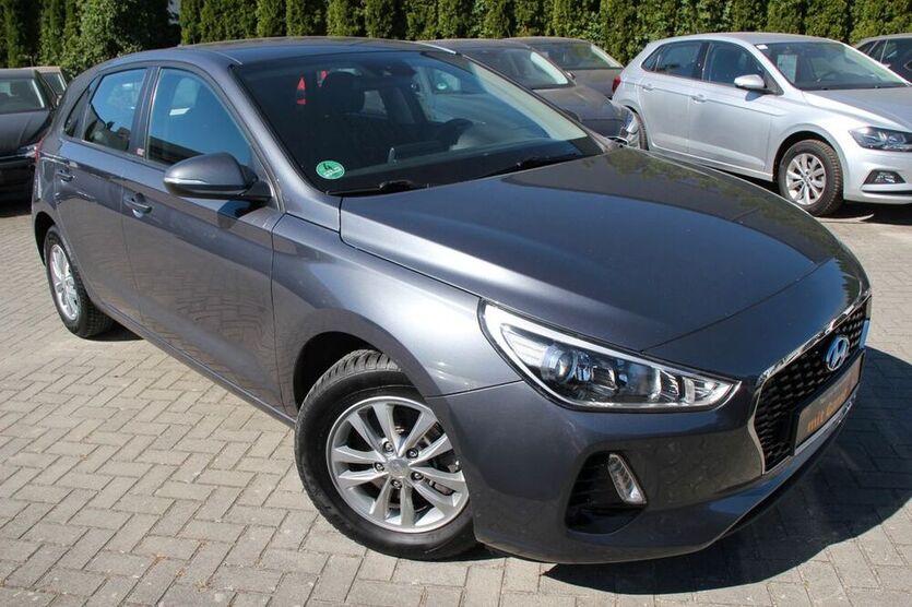 i30