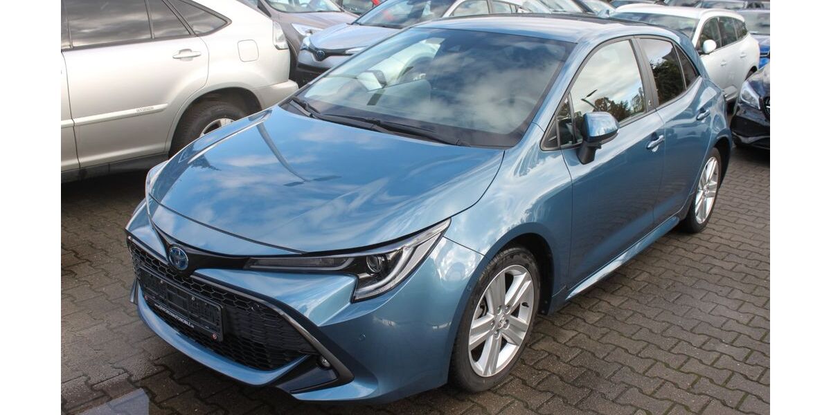 Toyota Corolla 33.450 km 22.900 &euro; Berlin 12057