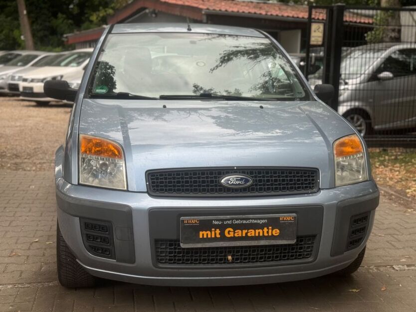 Ford Fusion 254.000 km 1.999 € Berlin 12347