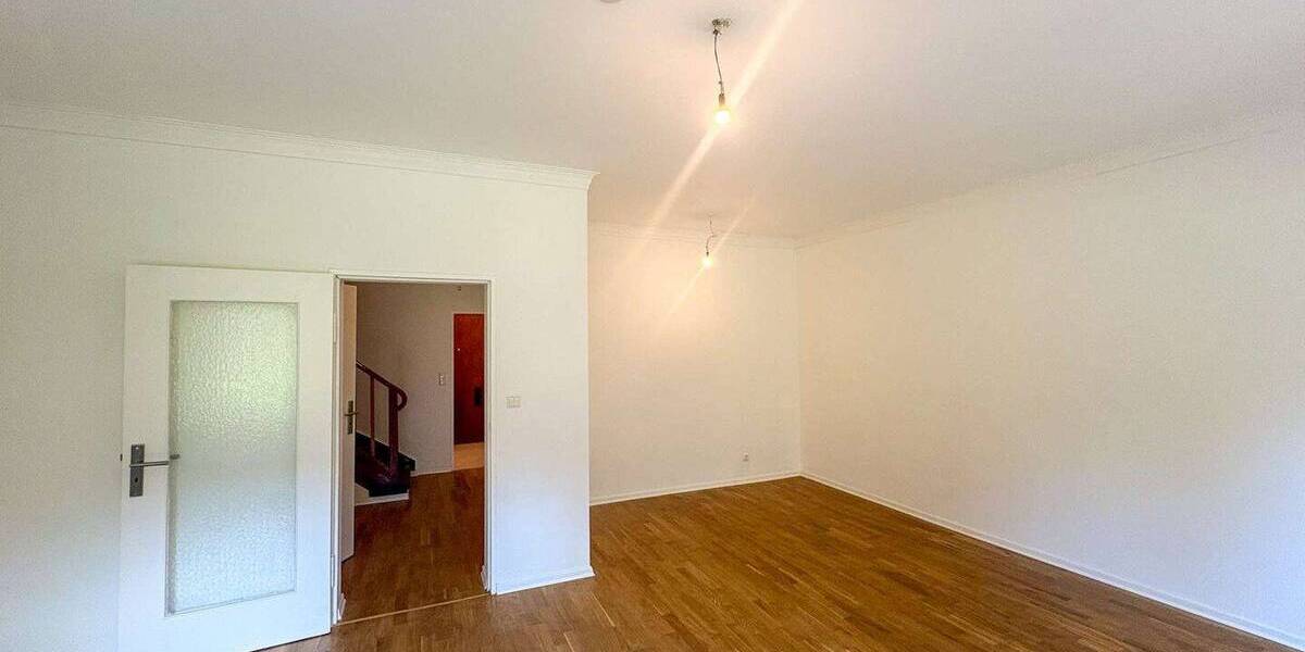 Reihenendhaus Berlin Lichtenrade - 4 Zimmer, 101 m&sup2;, 2.200&euro; | Angebot:26362135