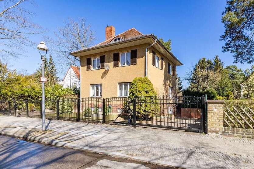 Haus zum Kaufen in Berlin 1.199.000 € 200 m²