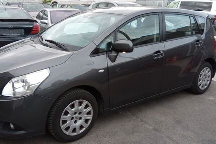 Toyota Verso 167.999 km 5.599 &euro; Berlin 12247