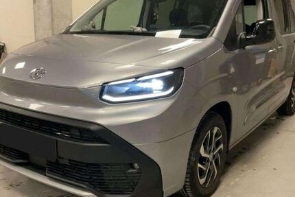 Toyota Proace City 27.497 km 32.950 &euro; Teltow 14513