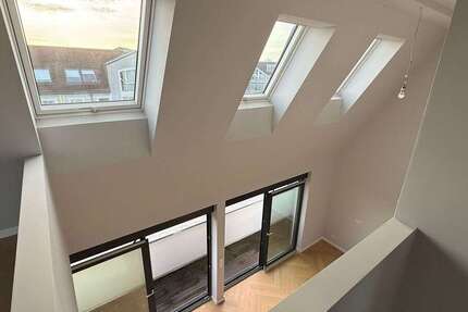 Wohnung zum Mieten in Berlin 2.840 € 113.58 m² 3 zimmer