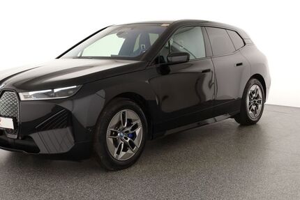 BMW iX 19.500 km 43.840 &euro; Berlin 12103