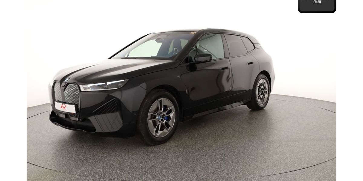 BMW iX 19.500 km 43.840 &euro; Berlin 12103