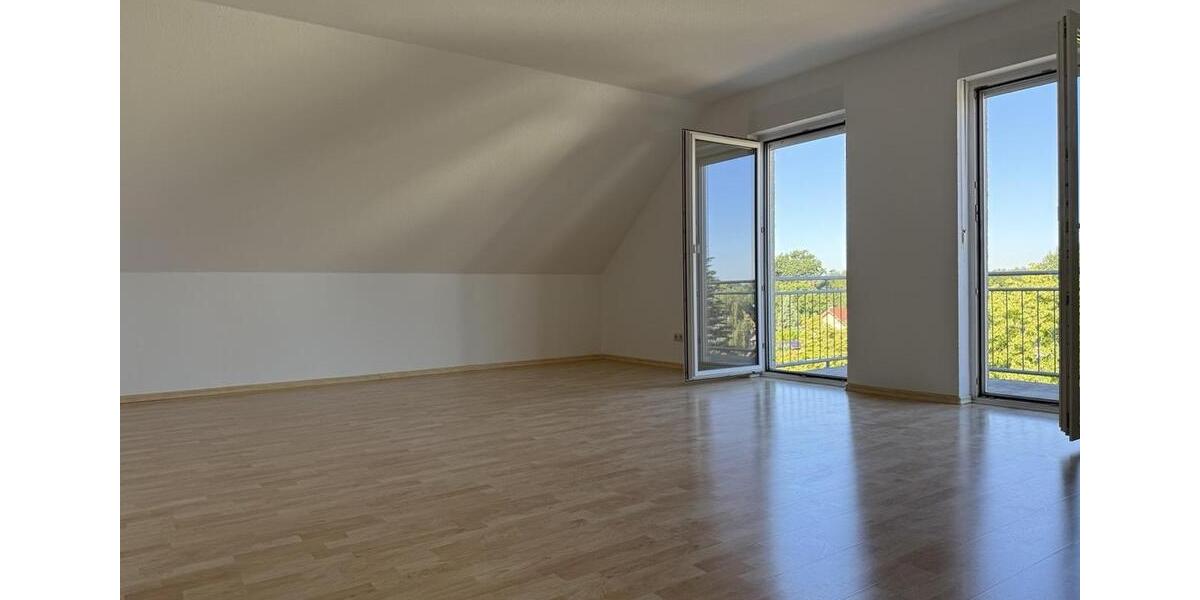 Platz & Weitblick: 4-Zi-Penthouse (111 m²) mit Balkon & Stellplatz – zentral in Ludwigsfelde 4 zimmer