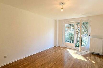 Haus Berlin Lichtenrade - 4 Zimmer, 101 m&sup2;, 2.200&euro; | Angebot:26362135