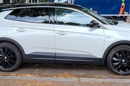 Opel Grandland (X) 77.850 km 20.750 &euro; Berlin Charlottenburg 10587