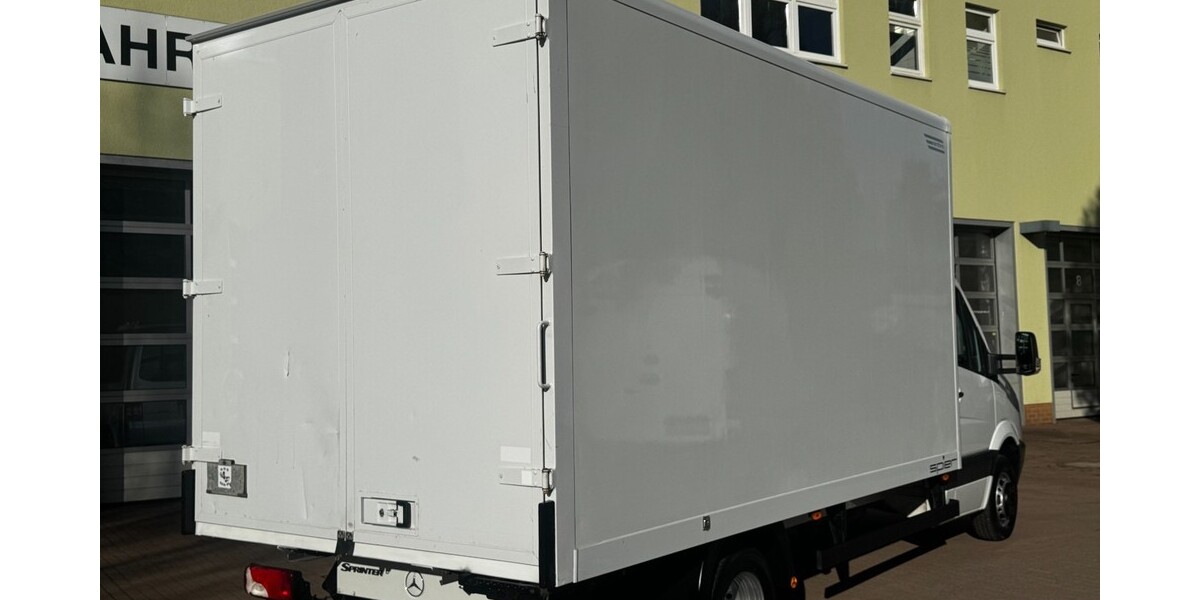 Mercedes-Benz Sprinter 203.651 km 11.990 &euro; Berlin 10178