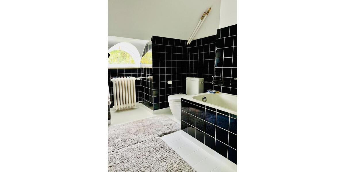 Möblierte Doppelhaushälfte bis April 2026 zu vermieten 5 zimmer