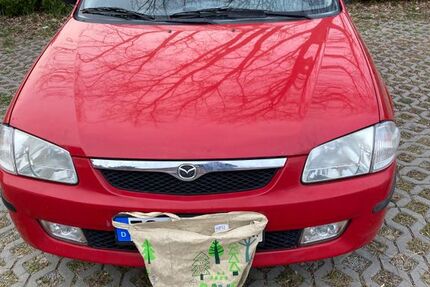 Mazda 323 93.500 km 2.699 € Großbeeren 14979