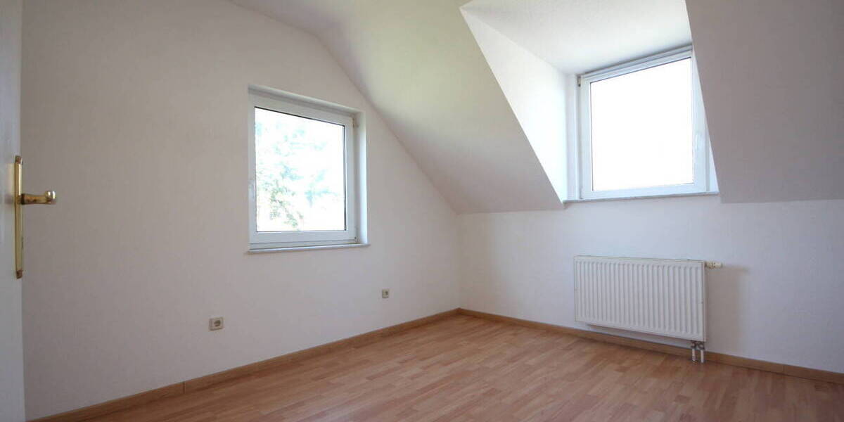 Doppelhaushälfte Brieselang - 4 Zimmer, 96 m&sup2;, 399.000&euro; | Angebot:25747407