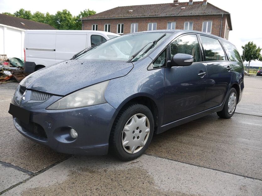 Mitsubishi Grandis 317.000 km 1.699 € Berlin 12439