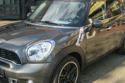 Mini Countryman S (Cooper) 65.900 km 9.990 &euro; Berlin / Wir bitten um telefonische Terminvereinbarung ! 14167