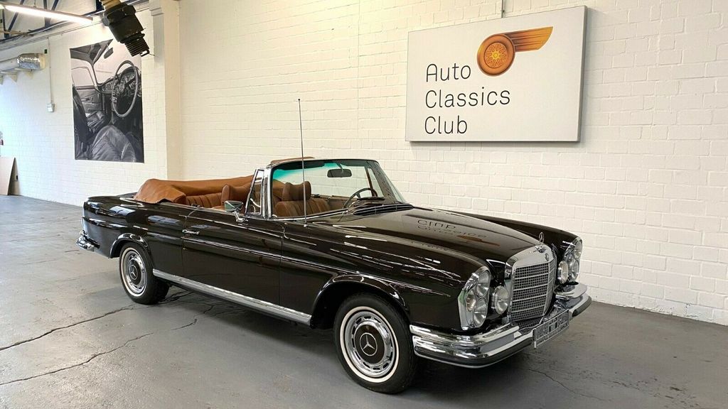 Mercedes-Benz 280 15.143 km 320.000 &euro; Berlin 13435
