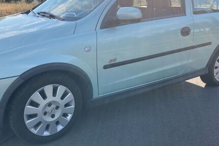 Opel Corsa 173.000 km 1.750 &euro; Berlin 12247
