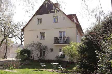 Haus Kleinmachnow - 10 Zimmer, 230 m&sup2;, 1.265.000&euro; | Angebot:26477673