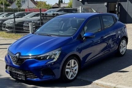 Renault Clio 50.700 km 13.880 € Berlin 12353